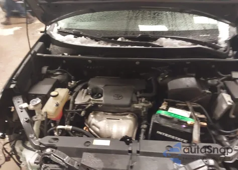 2017 Toyota Rav4 Le z USA, uszkodzony, nr VIN 2T3BFREVXHW598816